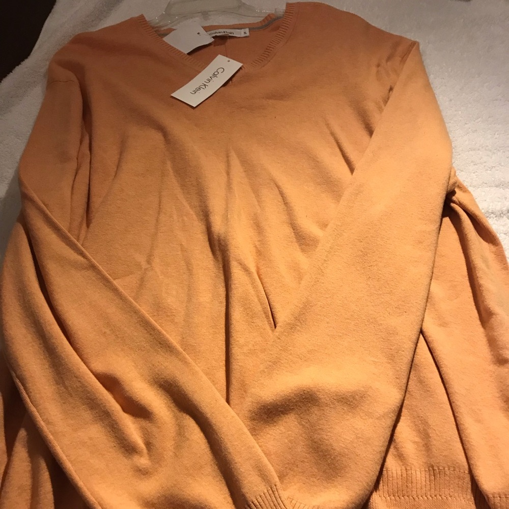 New mens v-neck sweater size xl